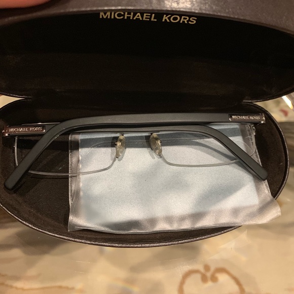 Michael Kors Glasses - Picture 3 of 6